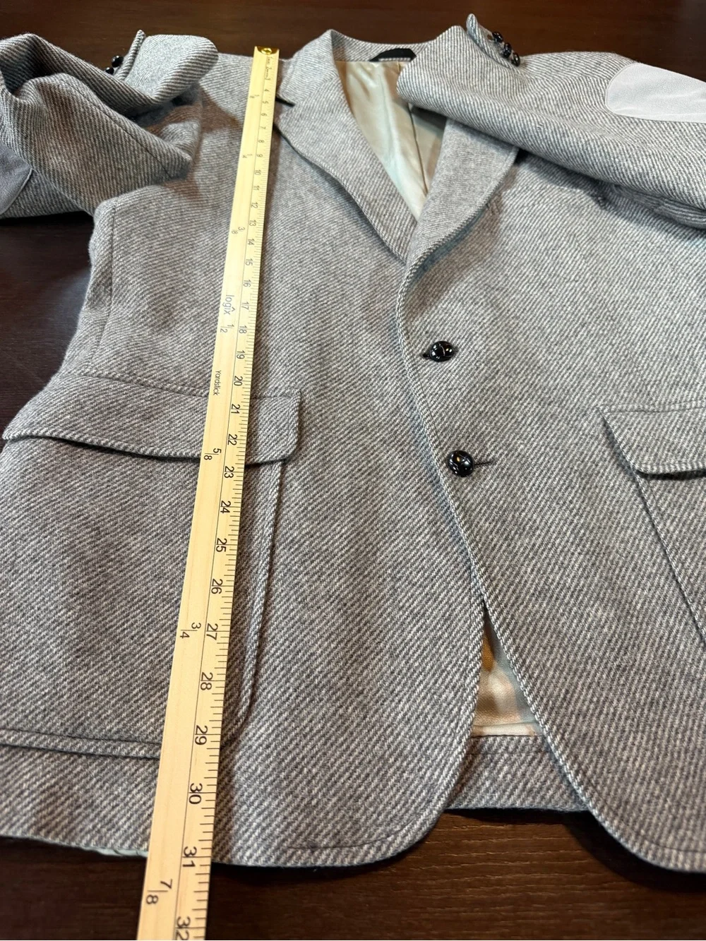 Men's Herringbone Gray Sport Coat with Elbow Patches EST. 40L